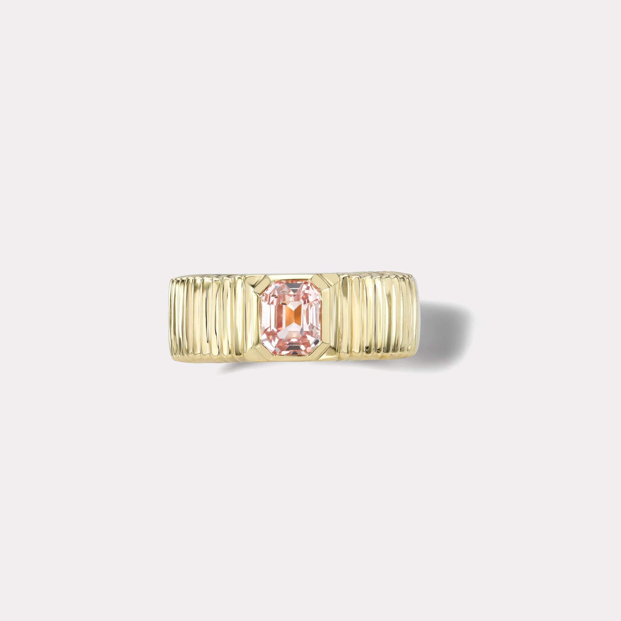 retrouvai 1.14ct Peach Sapphire Pleated Solitaire Band