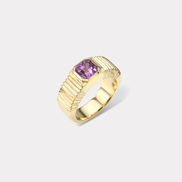 Retrouvai 1.16ct Pink Sapphire Pleated Solitaire Band