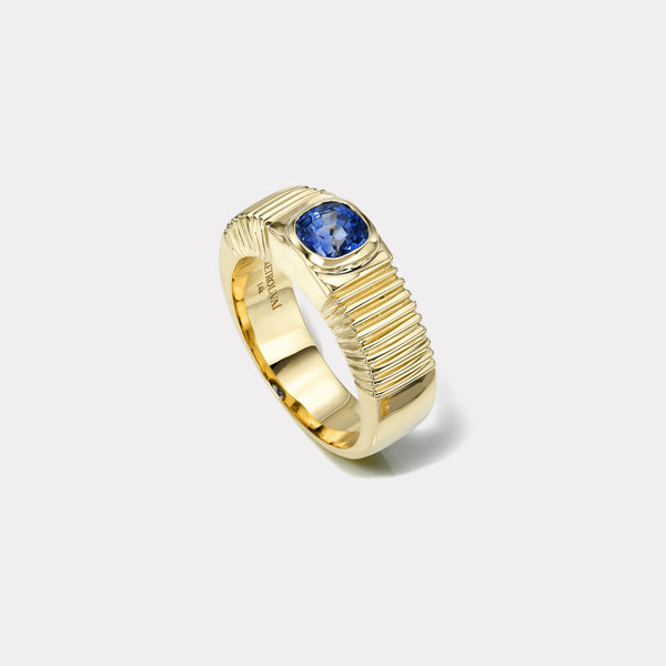 Retrouvai 1.31ct Cushion Blue Sapphire Pleated Solitaire Band