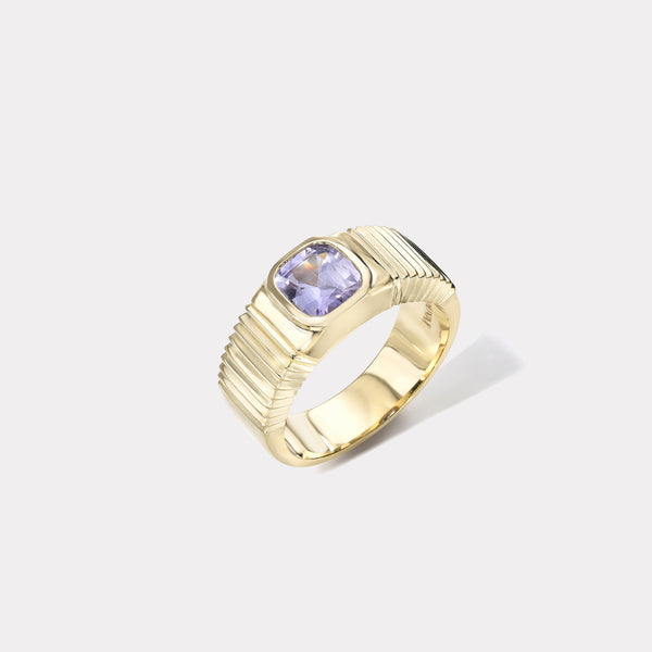 Retrouvai 1.32ct Cushion Cut Unheated Sapphire Pleated Solitaire Band