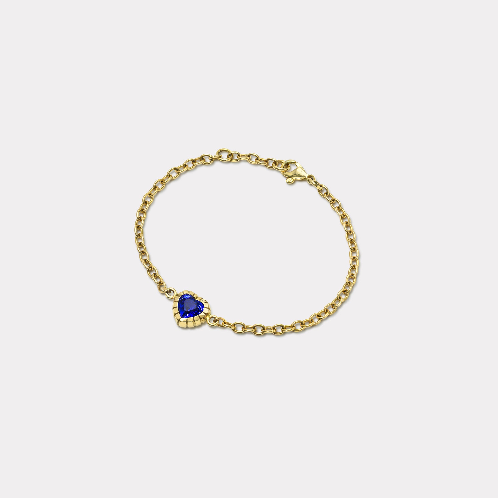 retrouvai 1.52ct Heart Blue Sapphire Heirloom Bezel Bracelet