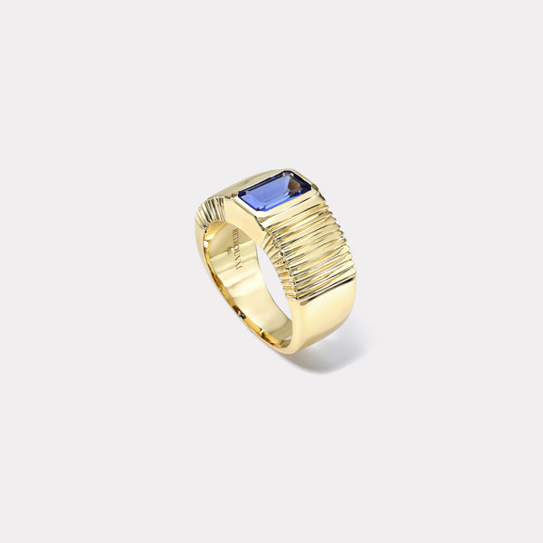 Retrouvai 1.62ct Emerald Cut Tanzanite Pleated Solitaire Band