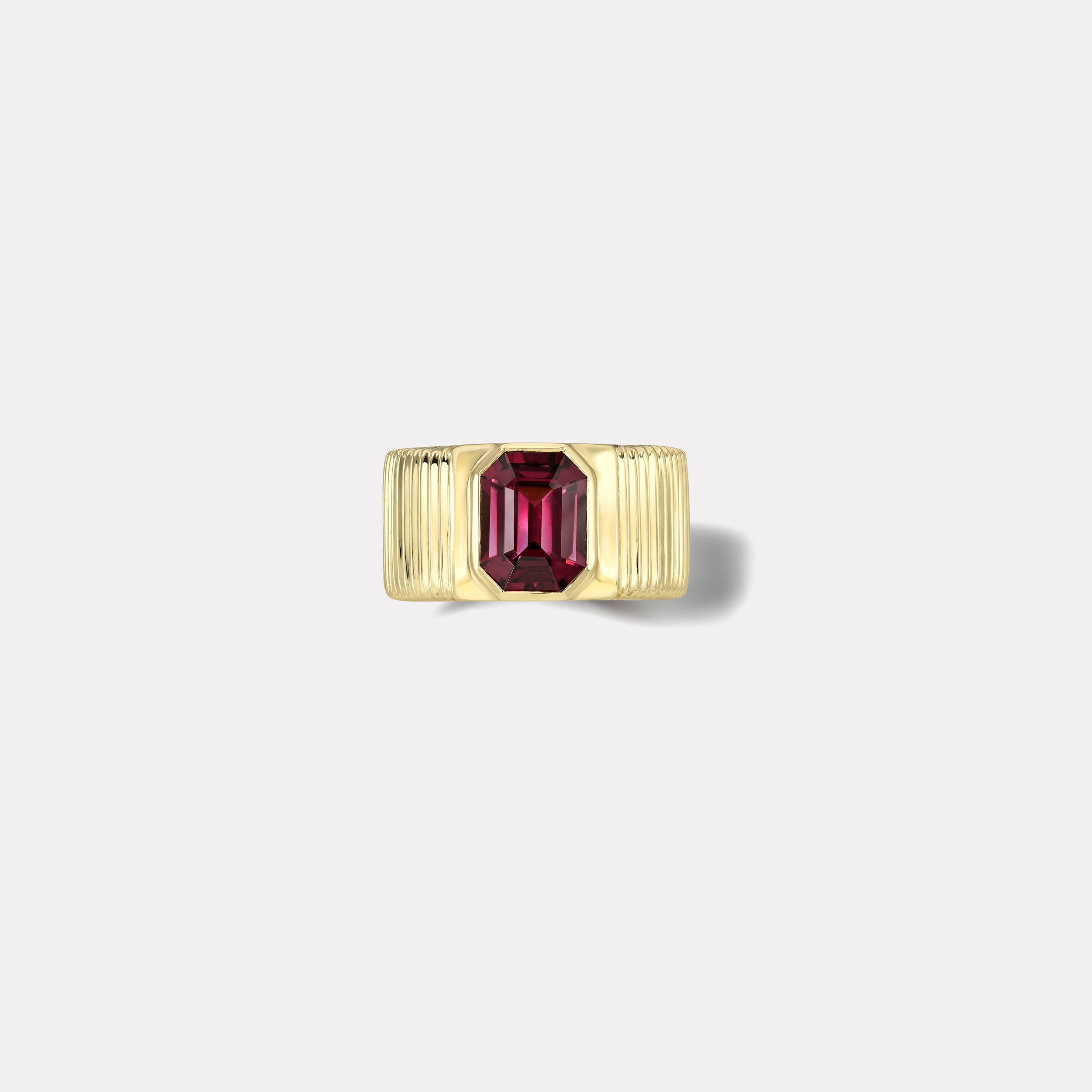 retrouvai 2.32ct Emerald Cut Rhodolite Garnet Pleated Solitaire Band retrouvai 2.32ct Emerald Cut Rhodolite Garnet Pleated Solitaire Band