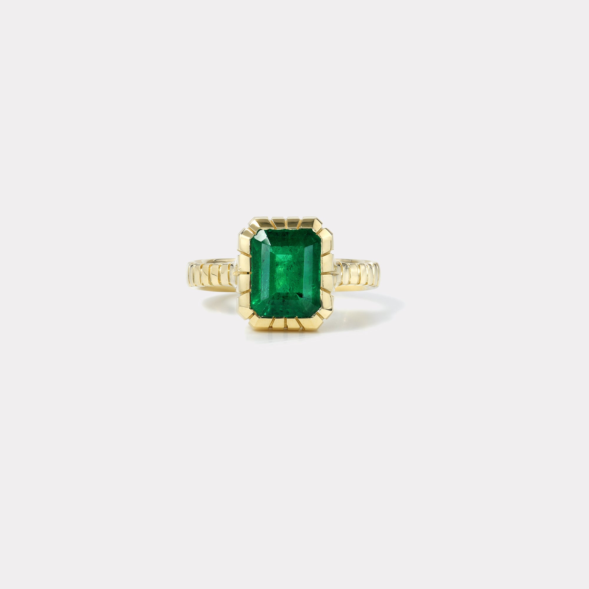 retrouvai 2.94ct Emerald Cut Emerald Heirloom Bezel Ring