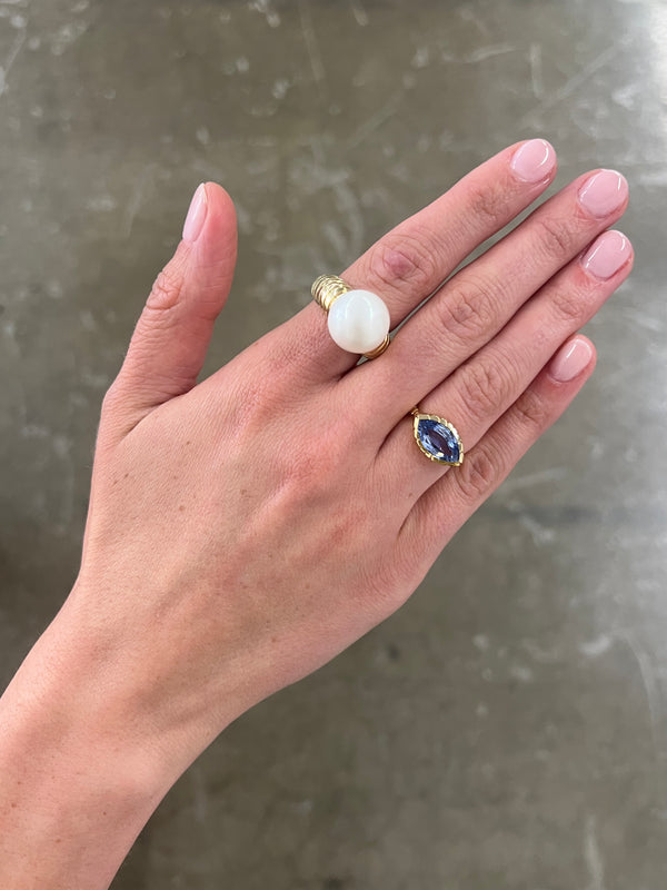 Retrouvai 3.13ct Marquise Blue Sapphire Heirloom Bezel Ring