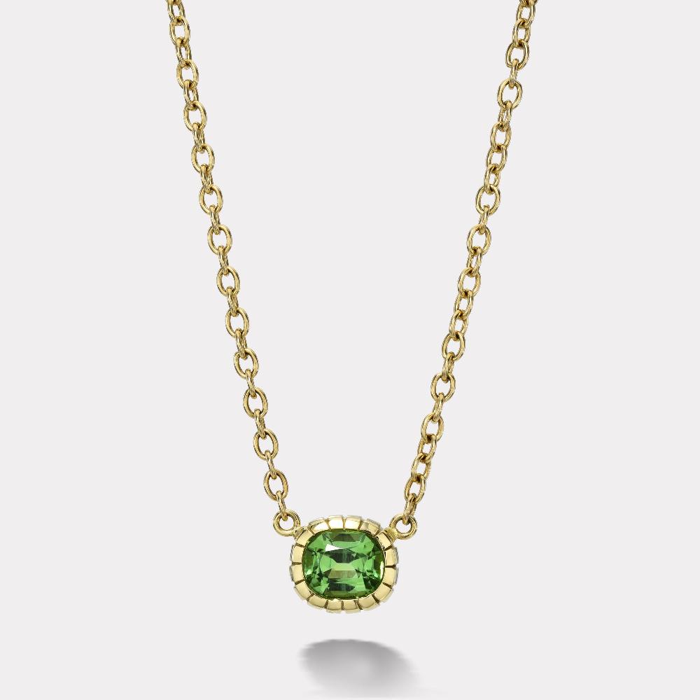 retrouvai 3.42ct Cushion Peridot Heirloom Bezel Pendant