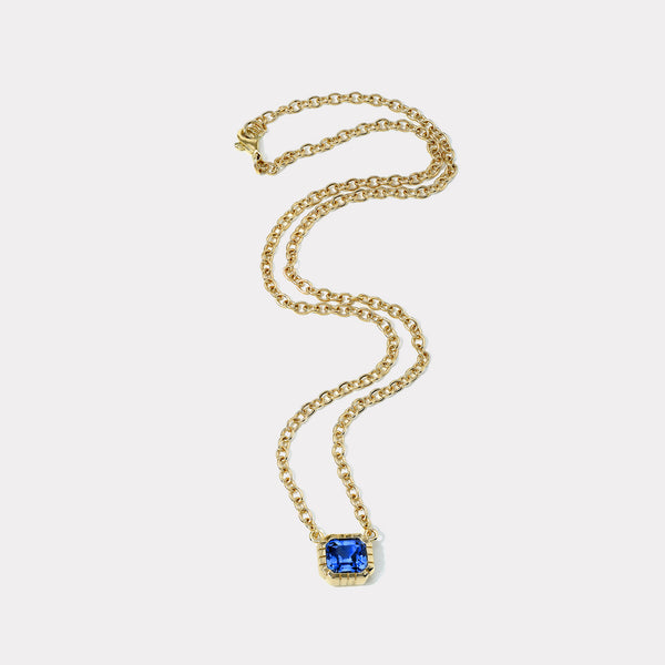 Retrouvai 4.15 EC Blue Sapphire Heirloom Bezel Pendant