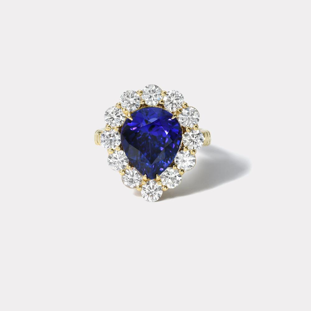 retrouvai 5.96ct Tanzanite and Diamond Heirloom Bezel Ring