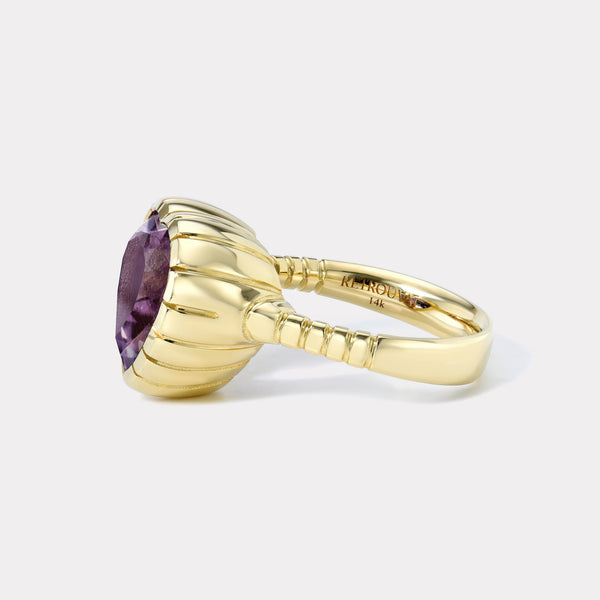 Retrouvai 7.08cts Heart Amethyst Heirloom Bezel Ring