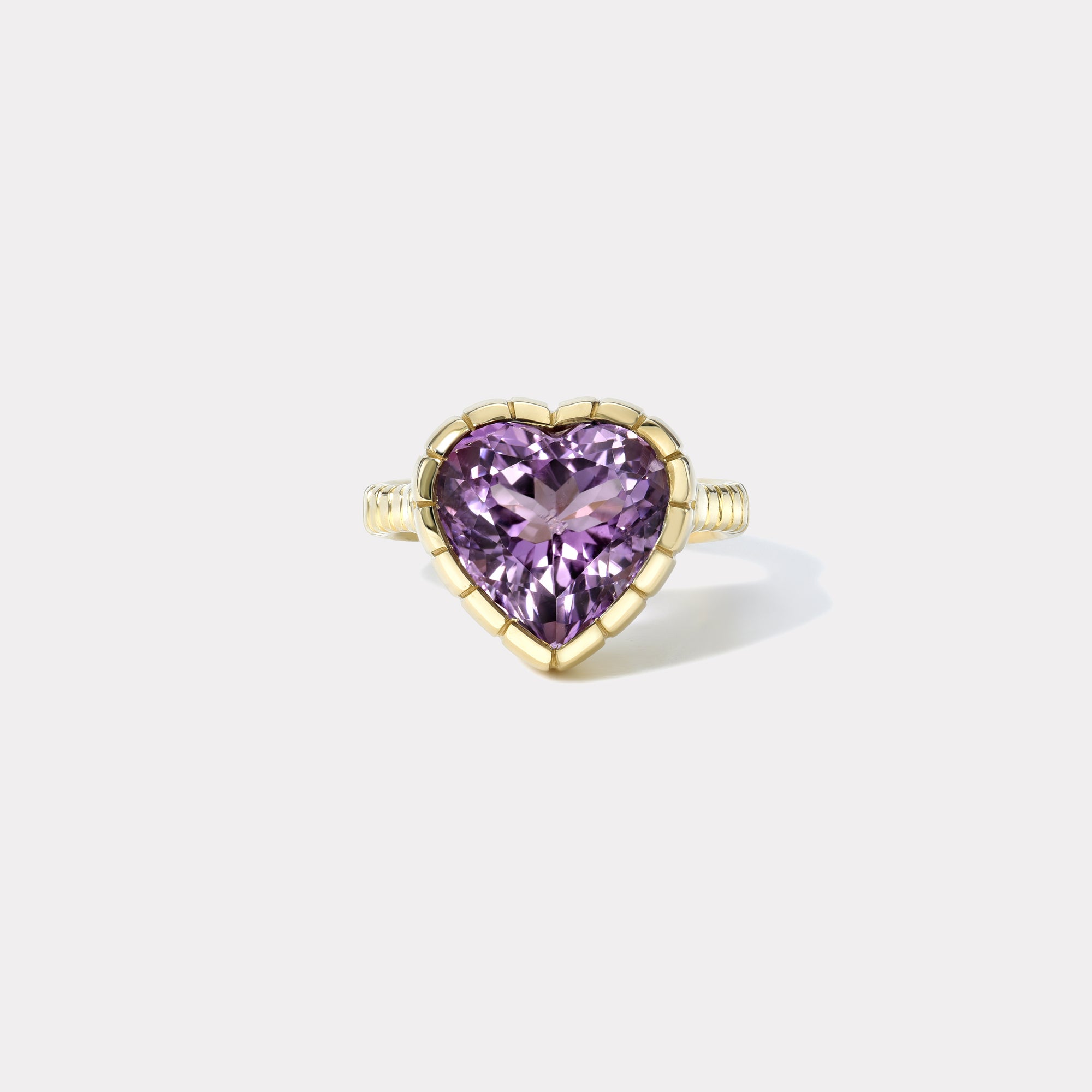 retrouvai 7.08cts Heart Amethyst Heirloom Bezel Ring