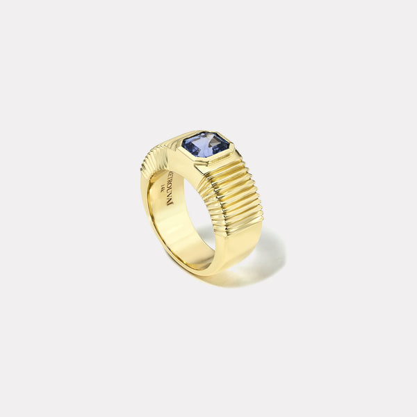 Retrouvai .88ct Emerald Cut Blue Sapphire Pleated Solitaire Band