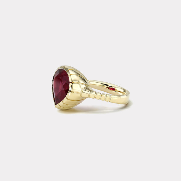 Retrouvai 9.31ct Pear Rubellite Heirloom Bezel Ring