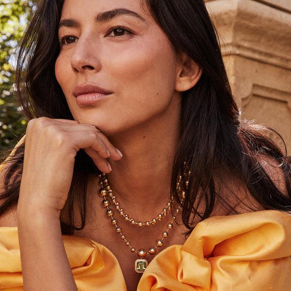 Retrouvai Cascading Domino Ball Chain With 10.21ct Cushion Mint Tourmaline Bounce Pendant