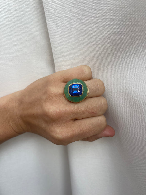 Retrouvai Classic Lollipop Ring - 10.53ct Royal Blue Sapphire In Hand Carved Chrysoprase