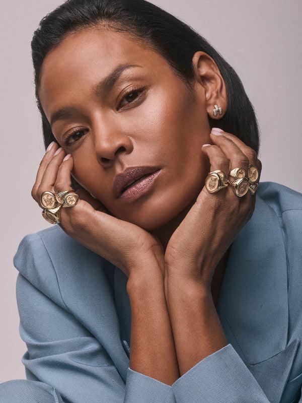 Retrouvai Mini Balloon Magna Stud Earrings With Pavé Diamonds