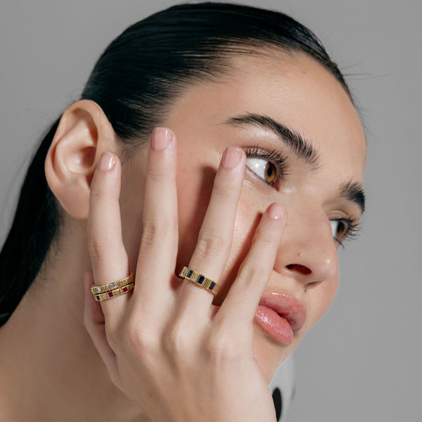 Retrouvai Pleated Five Stone Band - Baguette Cut Sapphires