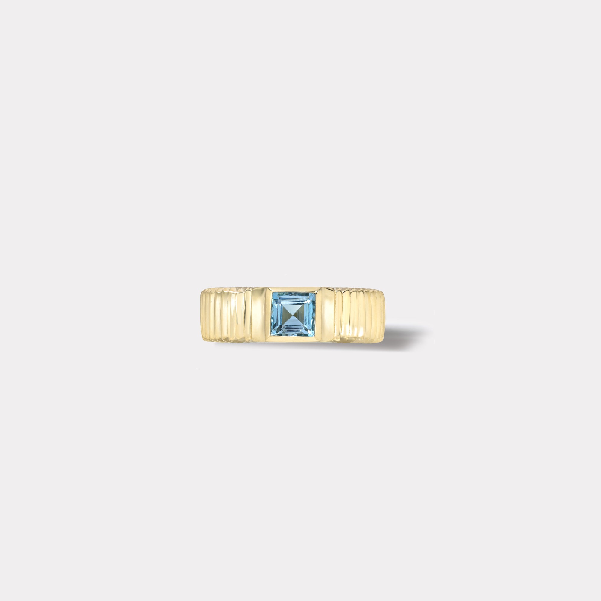 retrouvai Pleated Solitaire Ring - 0.48ct Carre Cut Aquamarine