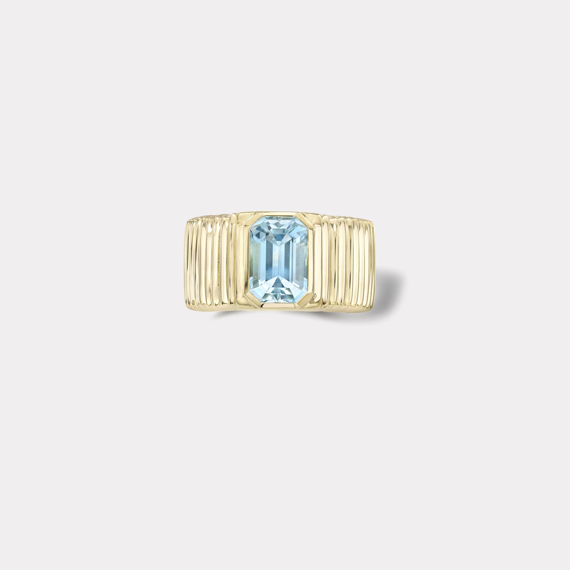 retrouvai 1.5ct Aquamarine Pleated Solitaire Band