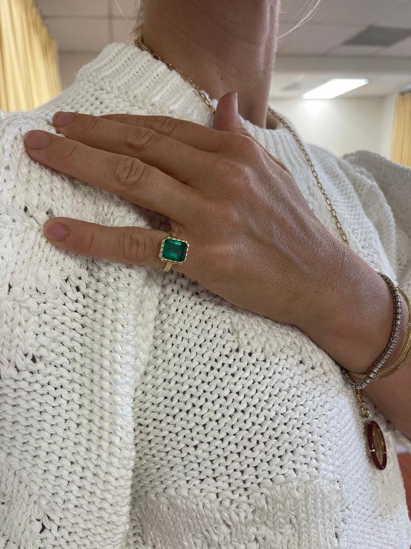 Retrouvai 3.69ct Emerald Heirloom Bezel Ring