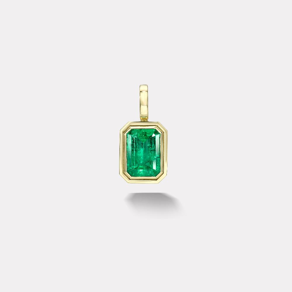 retrouvai 4.66ct Emerald Cut Emerald Bounce Charm