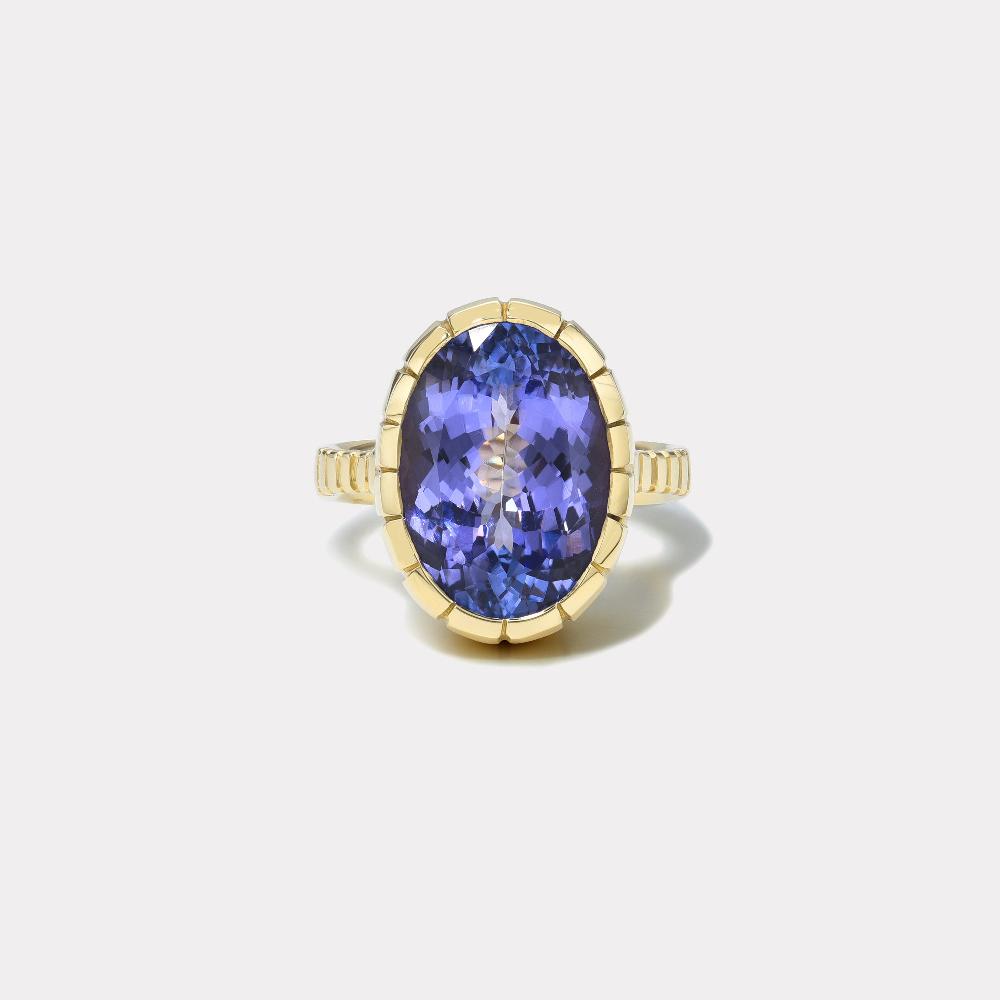 retrouvai 9.9ct Oval Tanzanite Heirloom Bezel Ring