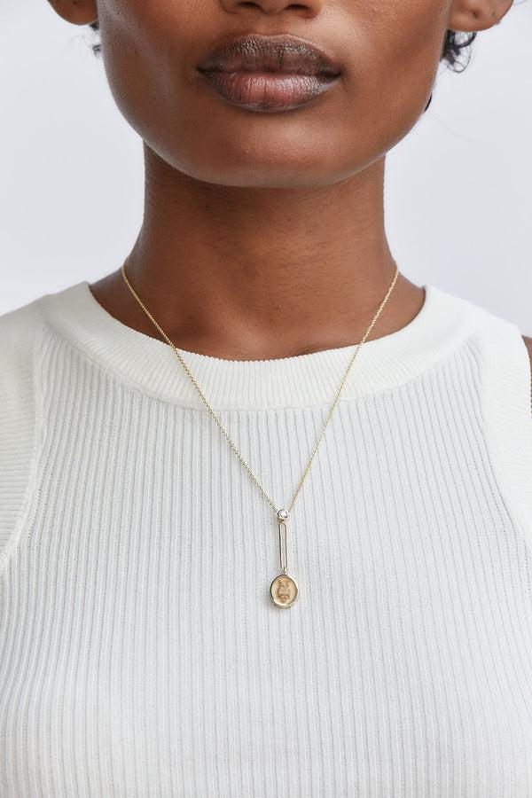 Retrouvai Fantasy Signet Pendant Necklace - Unicorn