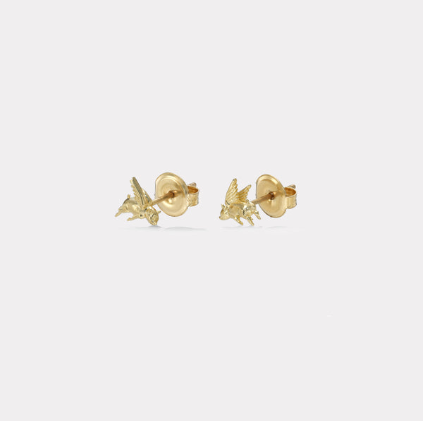 Retrouvai Flying Pig Studs For EVERYTOWN