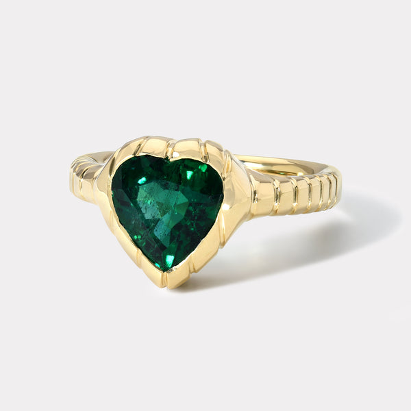 Retrouvai Heirloom Bezel Heart Emerald Ring