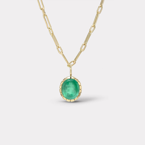 Retrouvai Heirloom Bezel Oval Emerald Charm