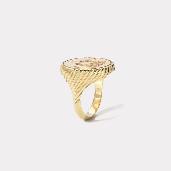 Retrouvai Love Signet Ring