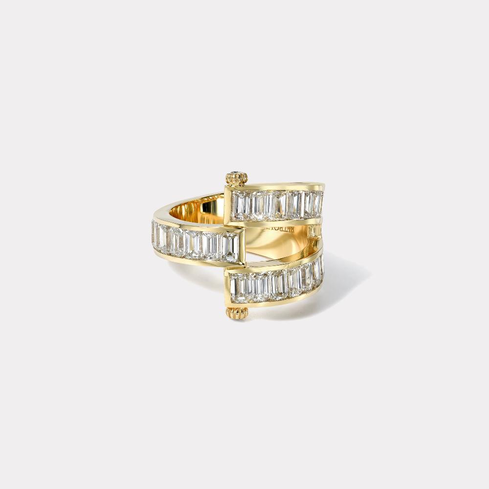 retrouvai Magna Ring - Emerald Cut Diamonds