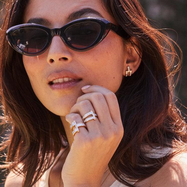 Retrouvai Magna Stud Earrings - Round Diamonds