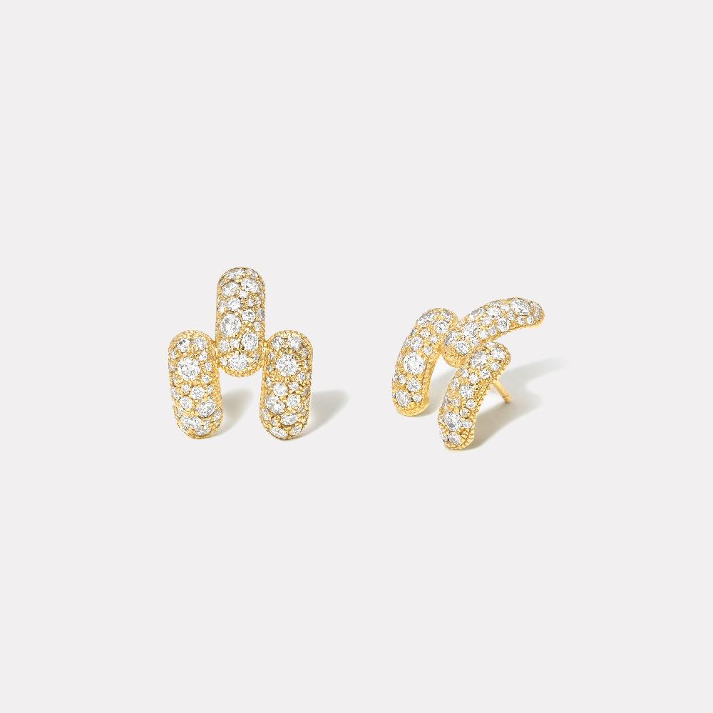 retrouvai Magna Stud Earrings with Pavé Diamonds