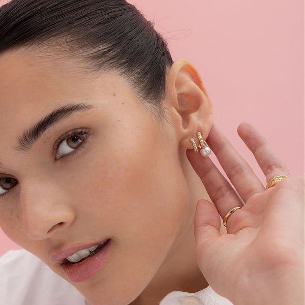 Retrouvai Petite Modern Love Hoop Earrings