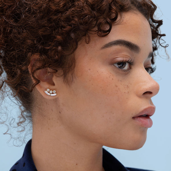 Retrouvai White Onyx Crested Inlay Diamond Studs