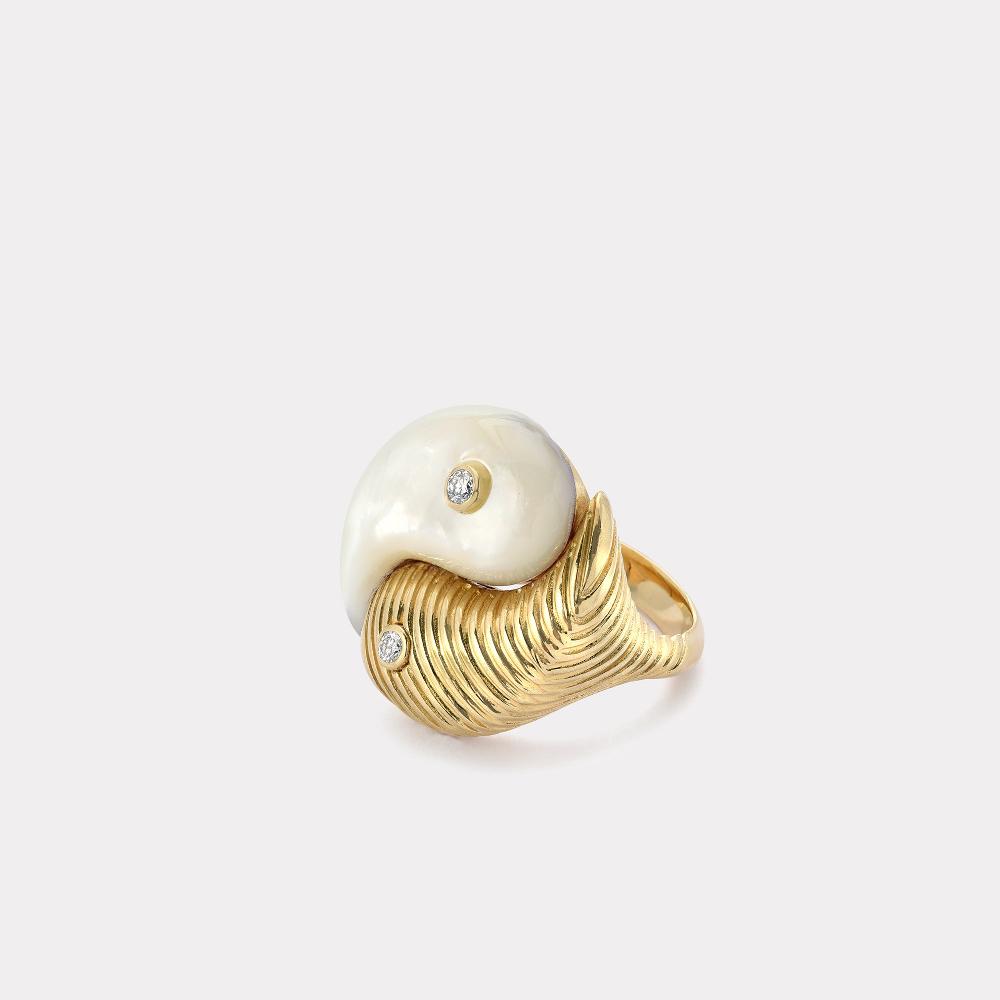 retrouvai Yin Yang Ring - Mother of Pearl