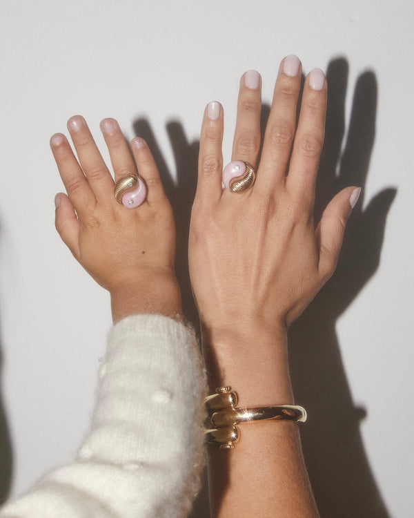 Retrouvai Yin Yang Ring - Pink Opal
