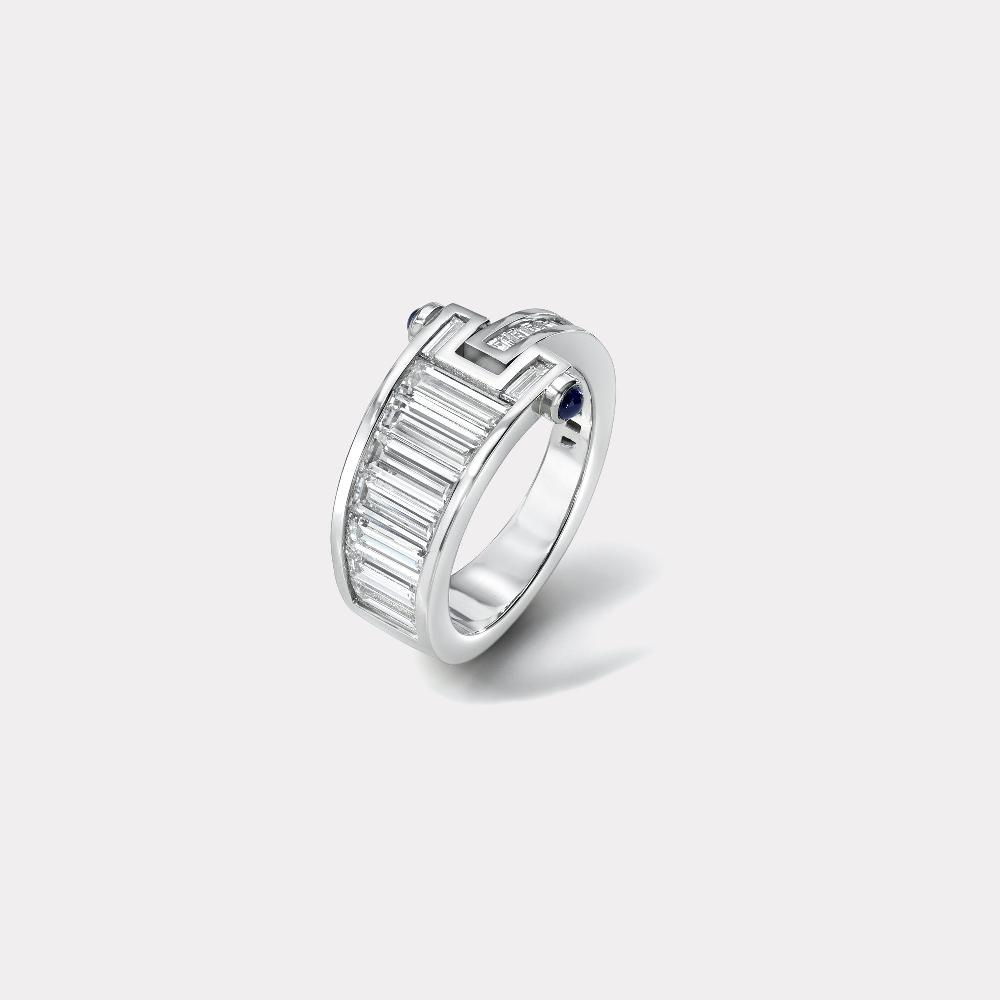 retrouvai Tapered Baguettes and Carre Cut Diamonds Platinum Magna Ring
