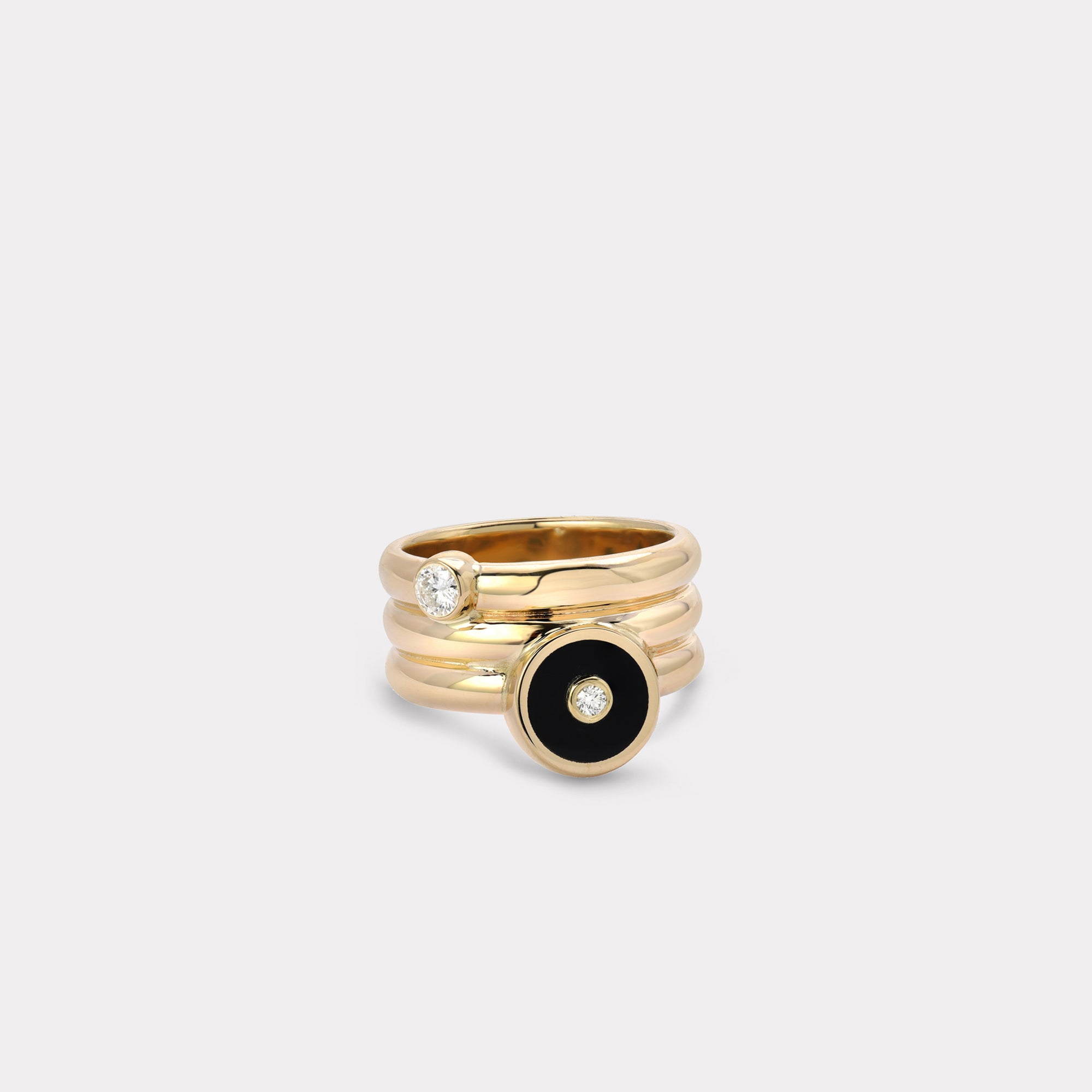 retrouvai Triple Coil Mini Compass Ring with Black Onyx