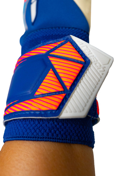 Reusch Attrakt Duo Evolution