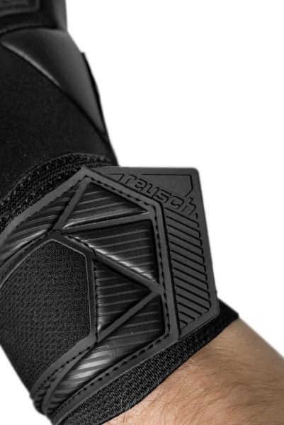 Reusch Attrakt Freegel Infinity