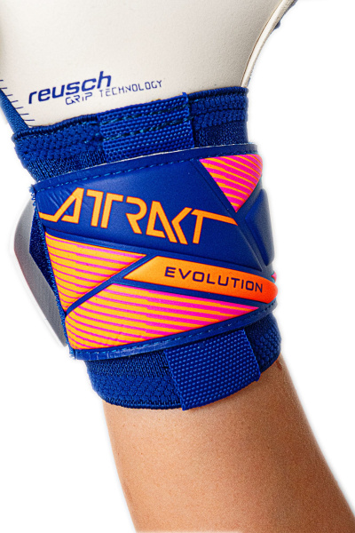 Reusch Attrakt Gold X Evolution