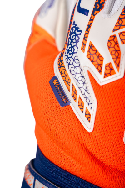 Reusch Attrakt Silver