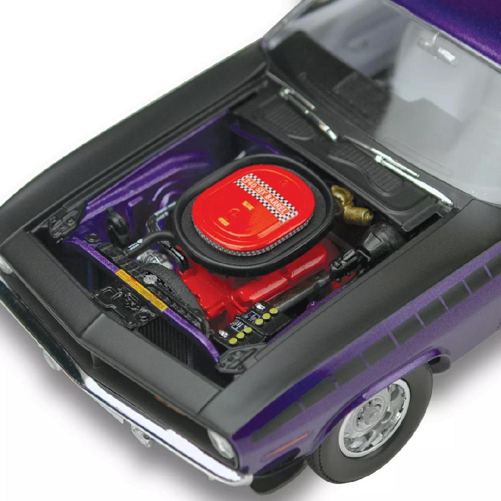 Revell 1970 Plymouth AAR Cuda