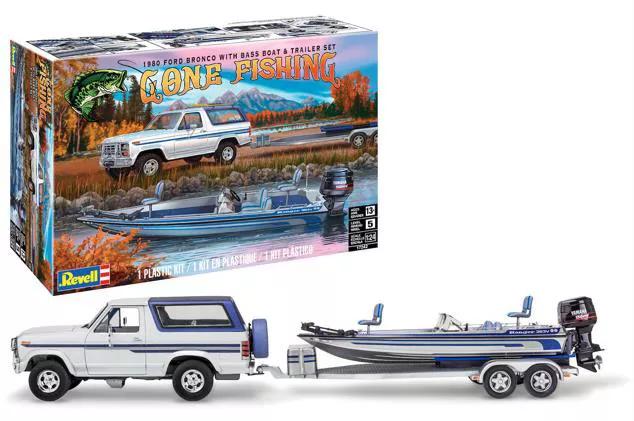revell 1980 Ford Bronco with Bass Boat