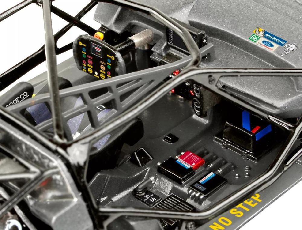 Revell 2017 Ford GT Le Mans