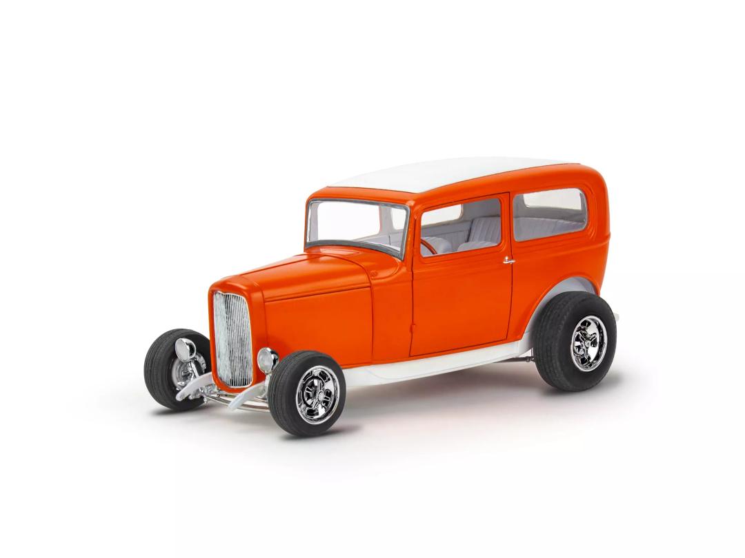 Revell '32 Ford Tudor Sedan 2'N1