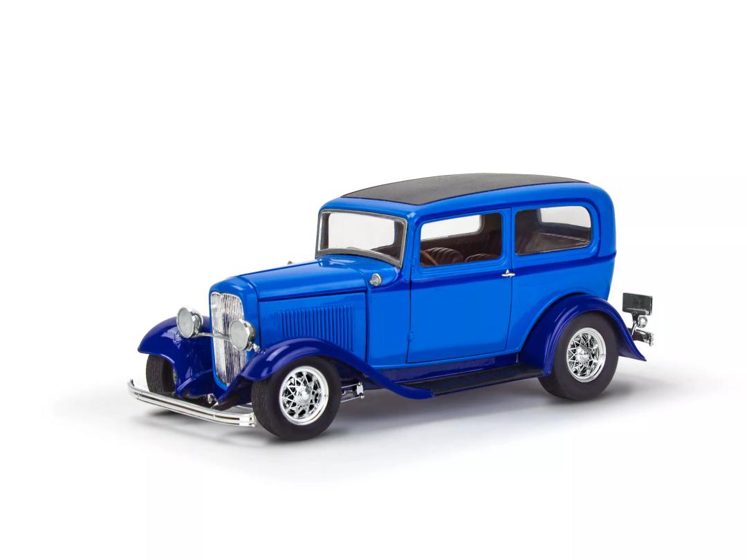 Revell '32 Ford Tudor Sedan 2'N1
