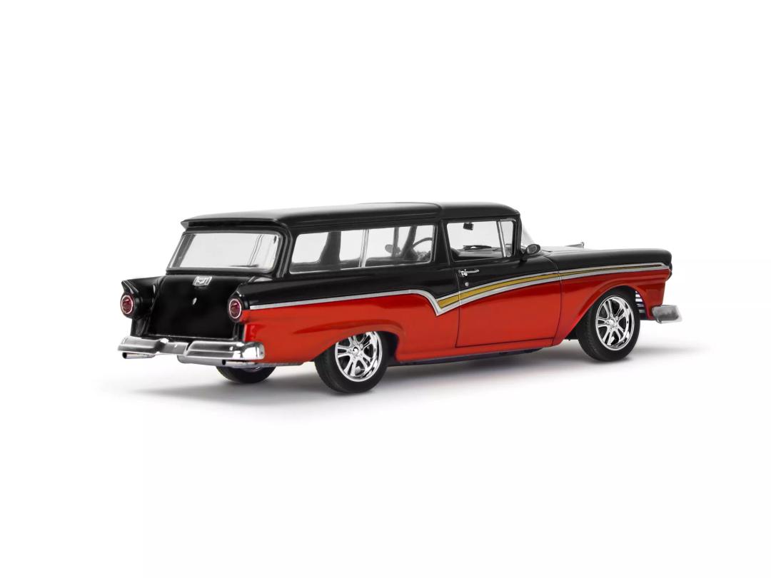 Revell '57 Ford Del Rio Ranch Wagon 2'N1