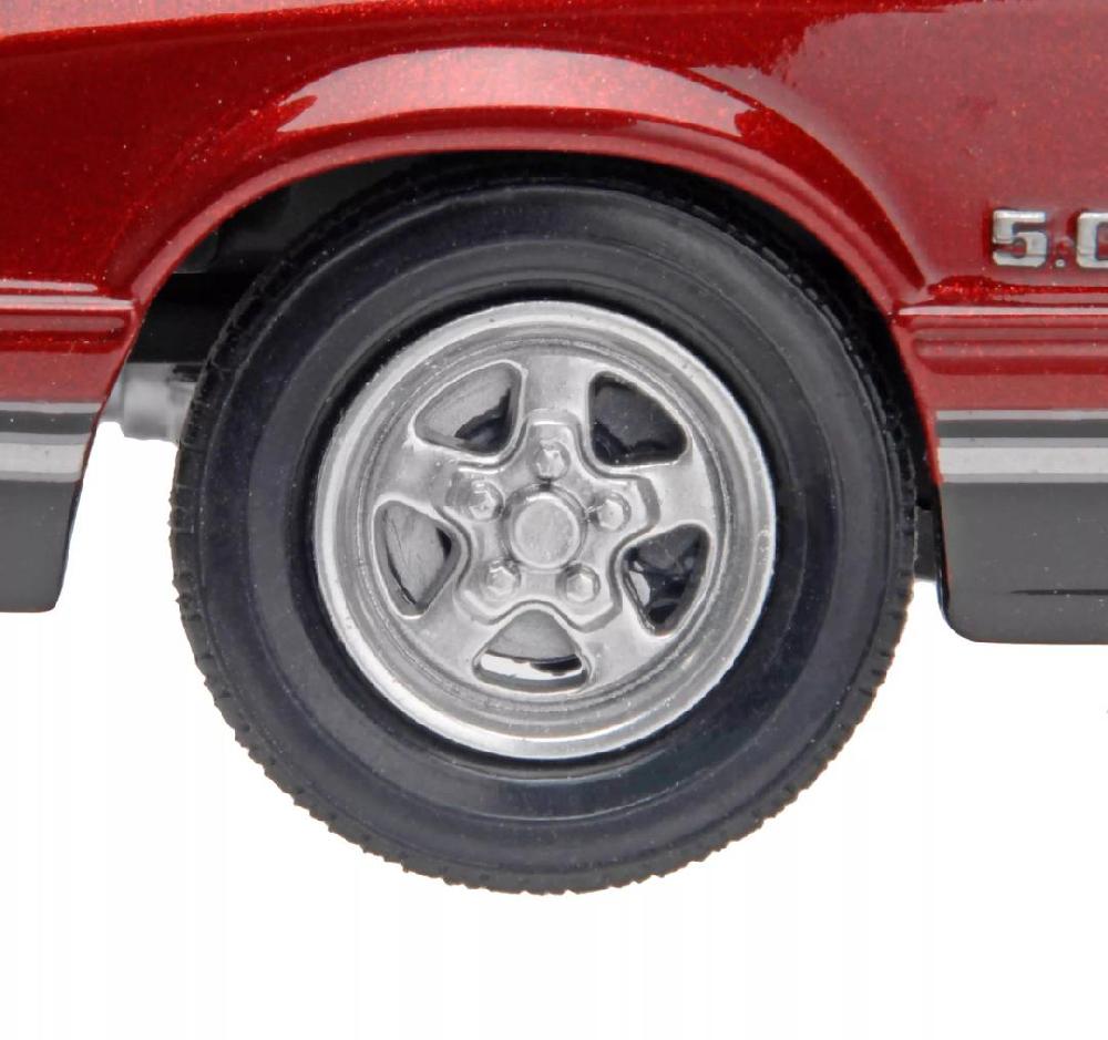 Revell '90 Mustang LX 5.0 Drag Racer